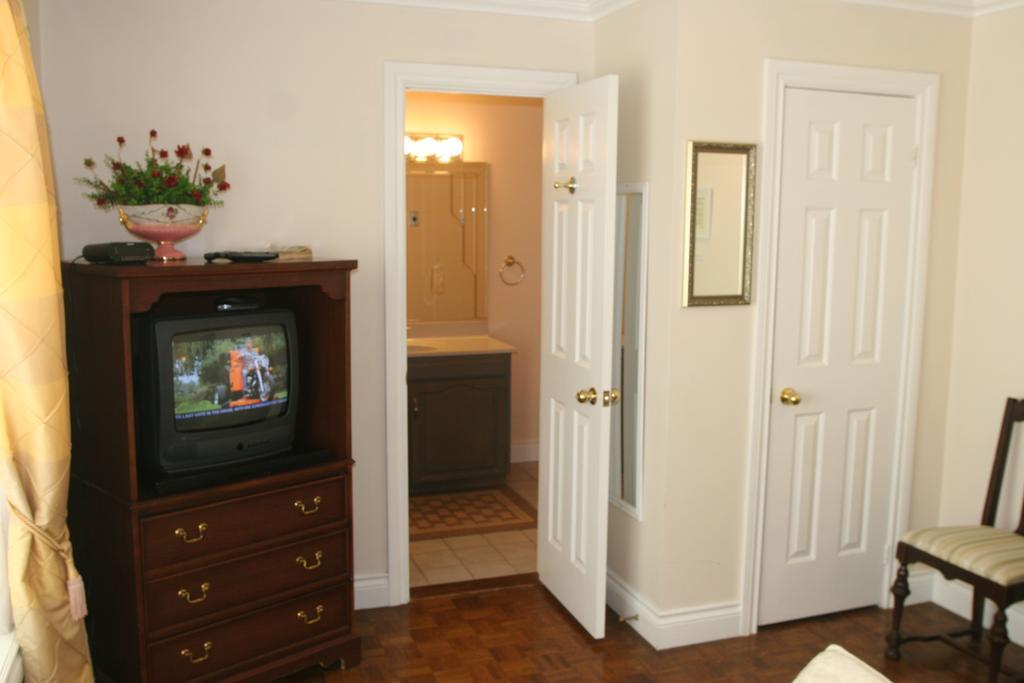 Bed & Breakfast Niagara Classic Inn 3*
