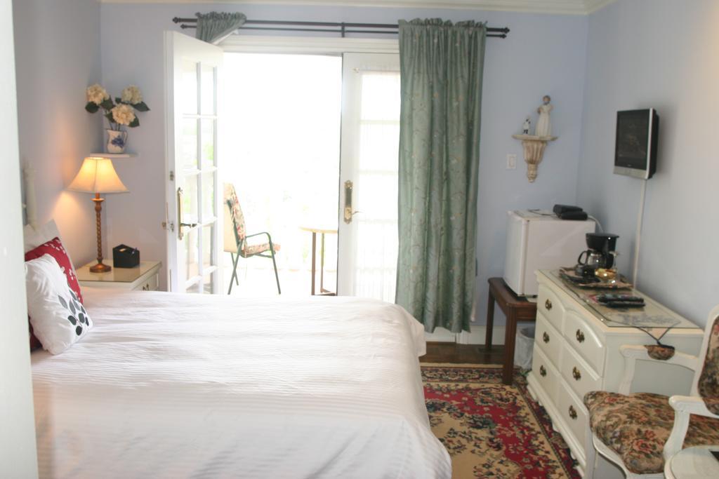 Bed & Breakfast Niagara Classic Inn 3*