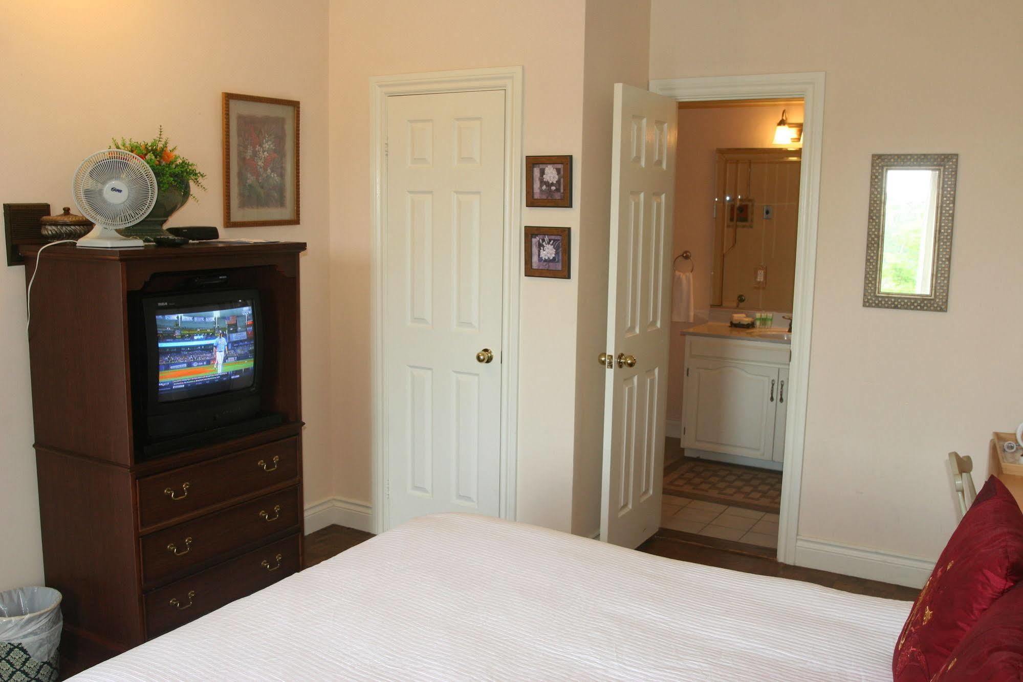 Bed & Breakfast Niagara Classic Inn Niagara Falls